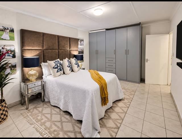 2 BEDROOM TOWNHOUSE FOR SALE IN WALDRIFT
